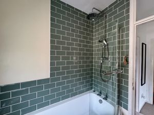 Family Bathroom- click for photo gallery